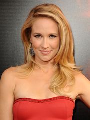 Anna Camp nude .